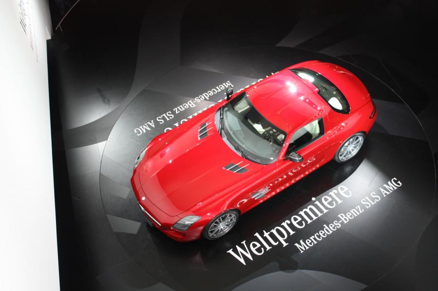  Mercedes-Benz SLS AMG 2010 года  (фото 76 из 526)
